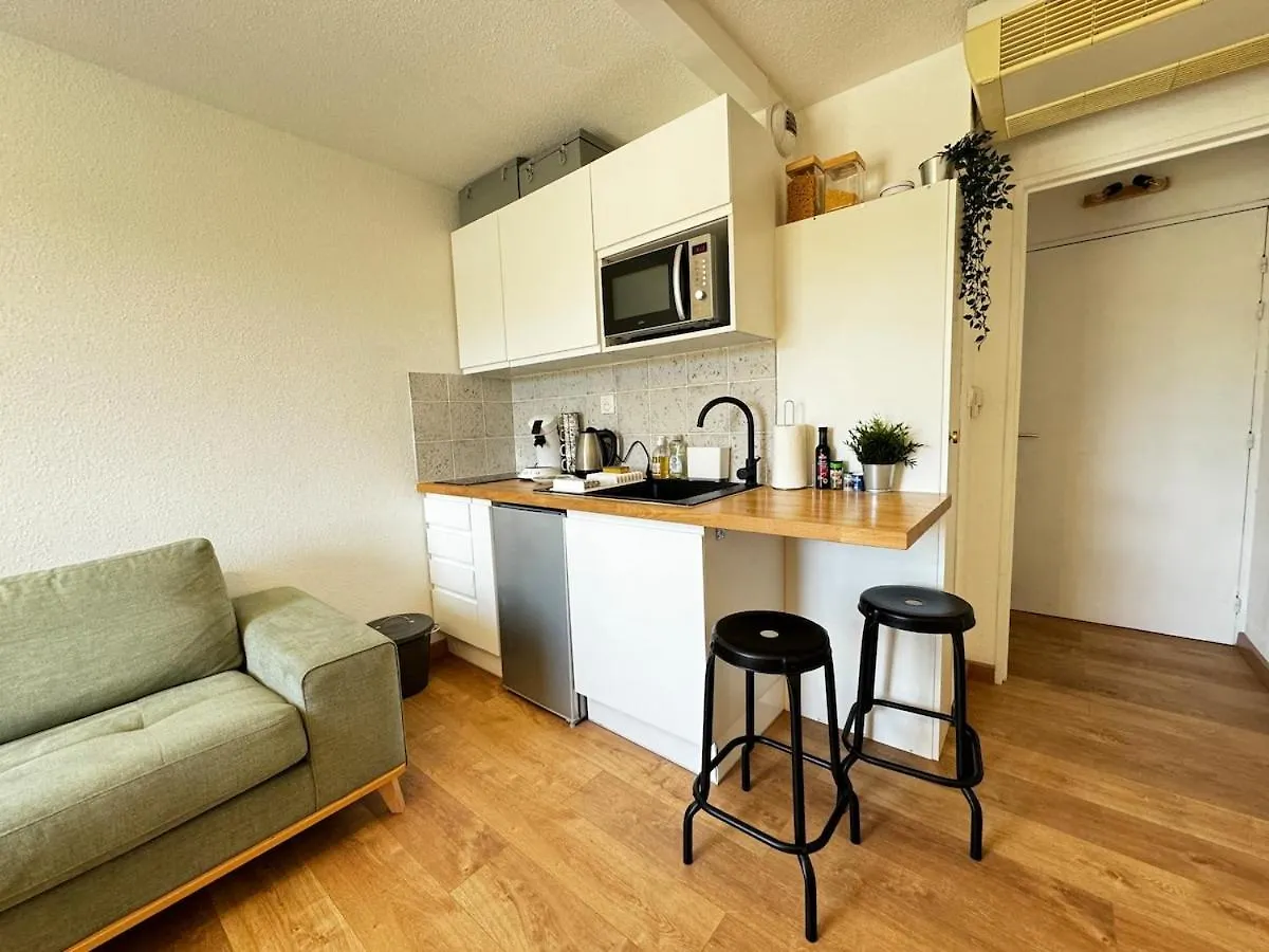 Daire Le Studio De Lea Avinyon